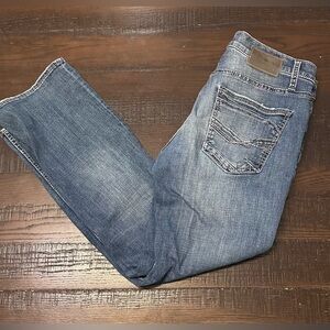 BKE Mens Jake Jeans Size 34x30 Excellent Con Denim Straight Leg Medium Blue Wash